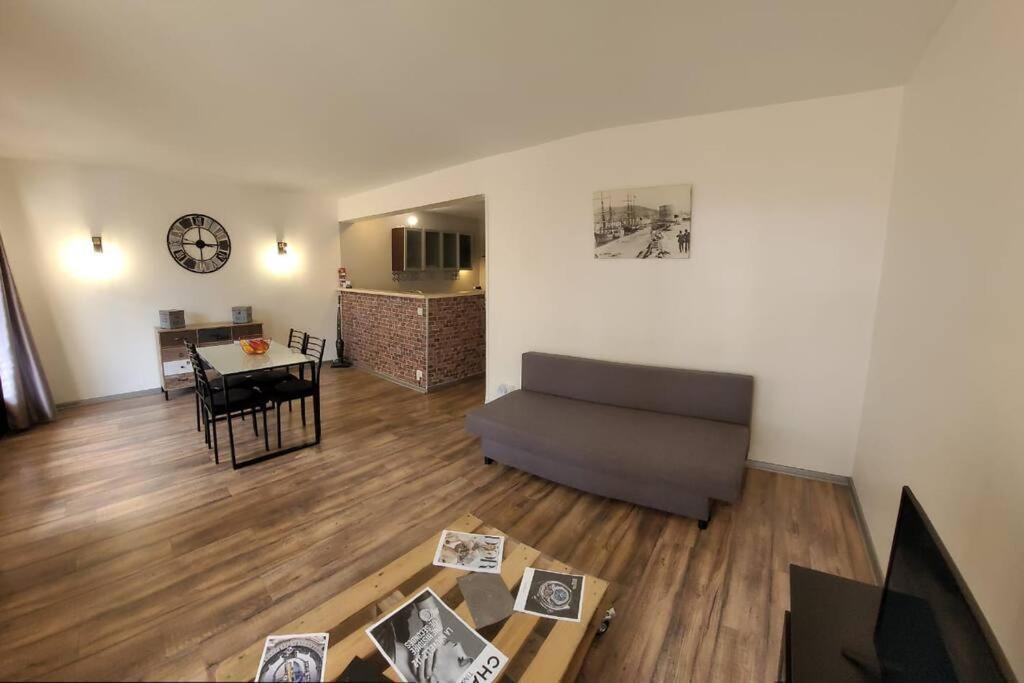 カシAu Calme, 200M Du Centre T2 Avec Balcon Et Parkingアパートメント エクステリア 写真